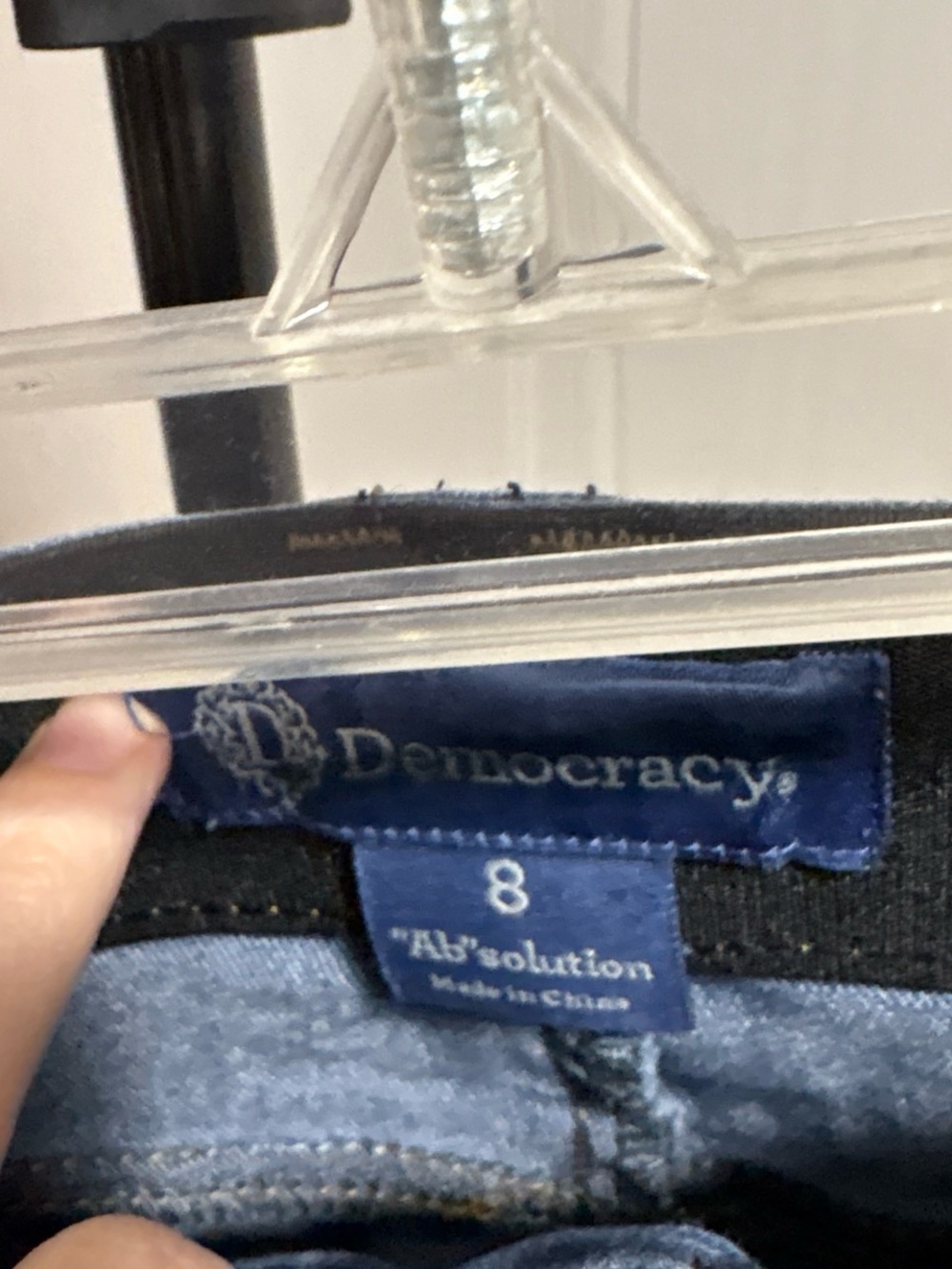Democracy Women's Skinny Jeans in Faded Blue Wash - Picture 2 of 4
